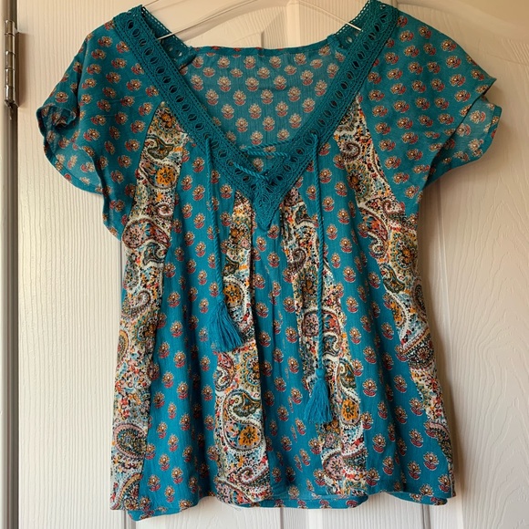Hollister blue floral boho blouse w tassels size S - Picture 5 of 8